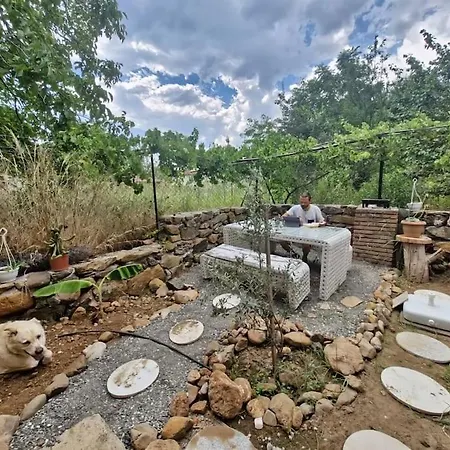 Yuvarlak Cay Yaninda Huzur Ve Doga Evi