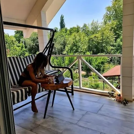 Yuvarlak Cay Yaninda Huzur Ve Doga Evi